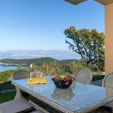 Villa Pietra Gialla By Rodostamo Collection Kassiopi Exterior photo